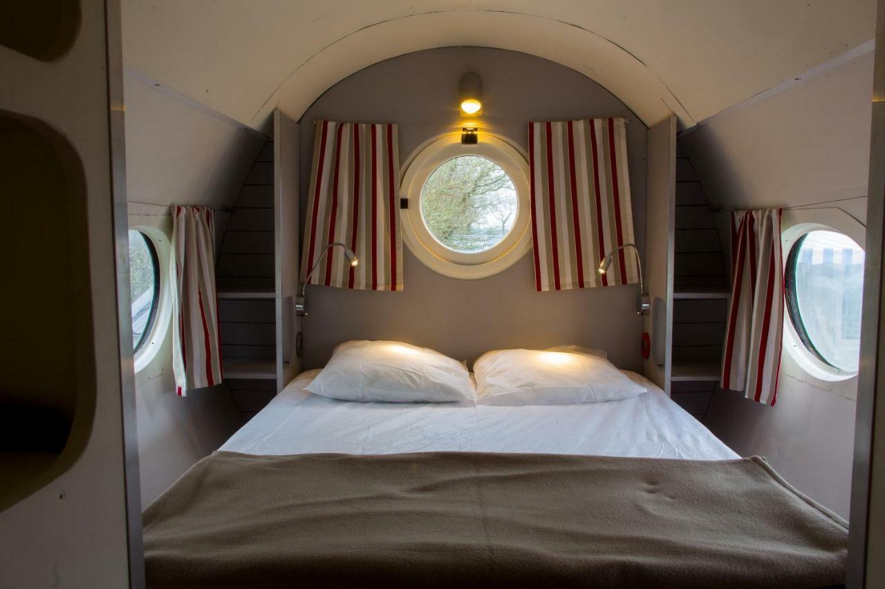 Camping Insolite Le Haut Village Saint-Michel-Chef-Chef Buitenkant foto