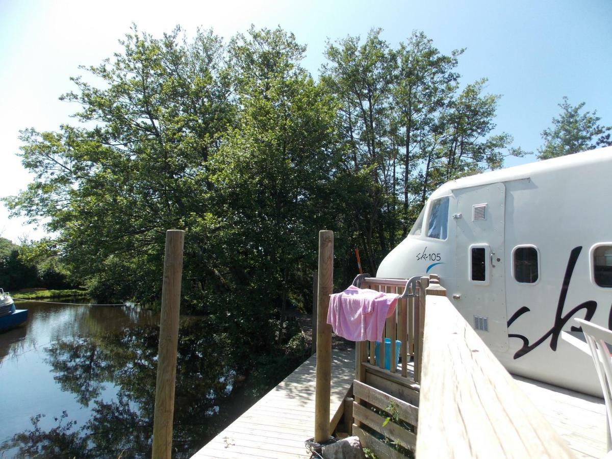 Camping Insolite Le Haut Village Saint-Michel-Chef-Chef Buitenkant foto