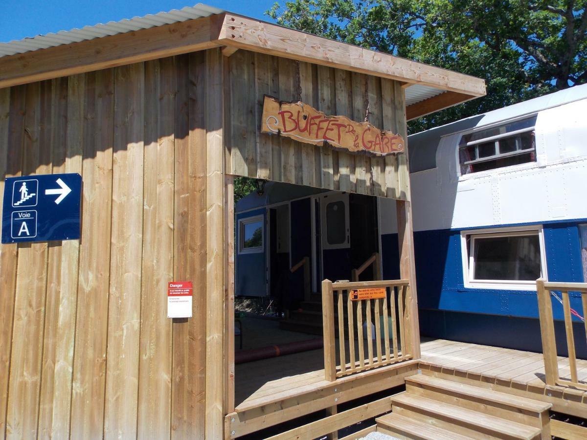 Camping Insolite Le Haut Village Saint-Michel-Chef-Chef Buitenkant foto